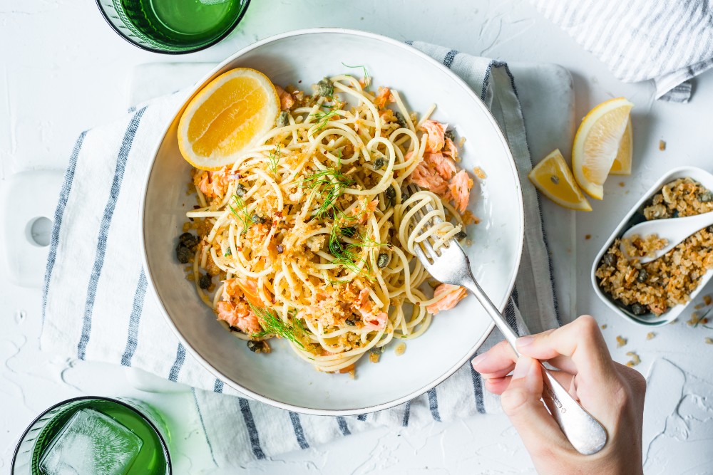 Regal Salmon Hands 8162 4 Low Res